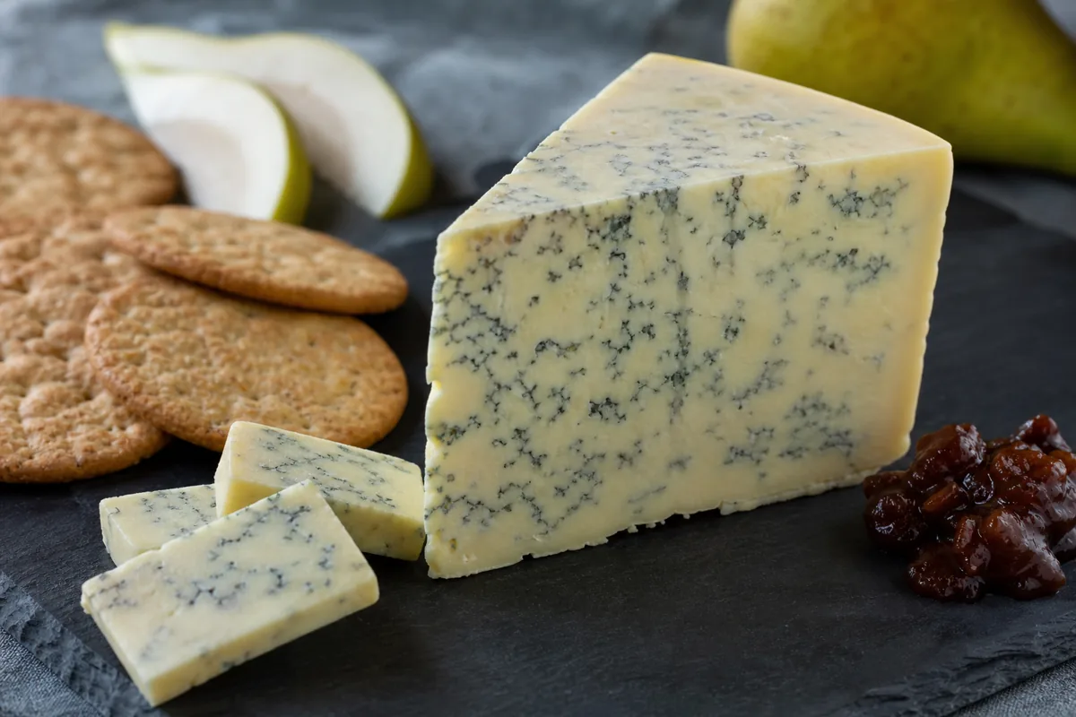 Devon Blue cheese wedge with oat crackers pears and dark chutney - Devon Blue | KnowTheCheese
