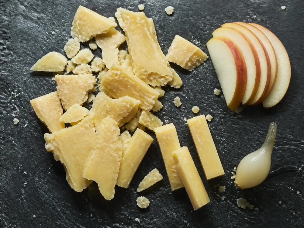 Keen's-style farmhouse Cheddar cut into shards and batons - Keen's Cheddar | KnowTheCheese