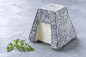 Ash-coated Valencay goat pyramid with flat top - Valencay cheese | KnowTheCheese